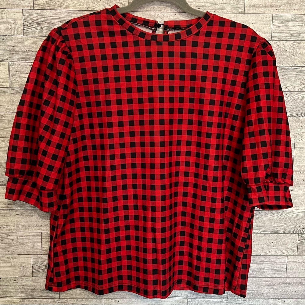 Red/Black Checkered Top‎ Size X-Large Puffed Sleeve Keyhole Back